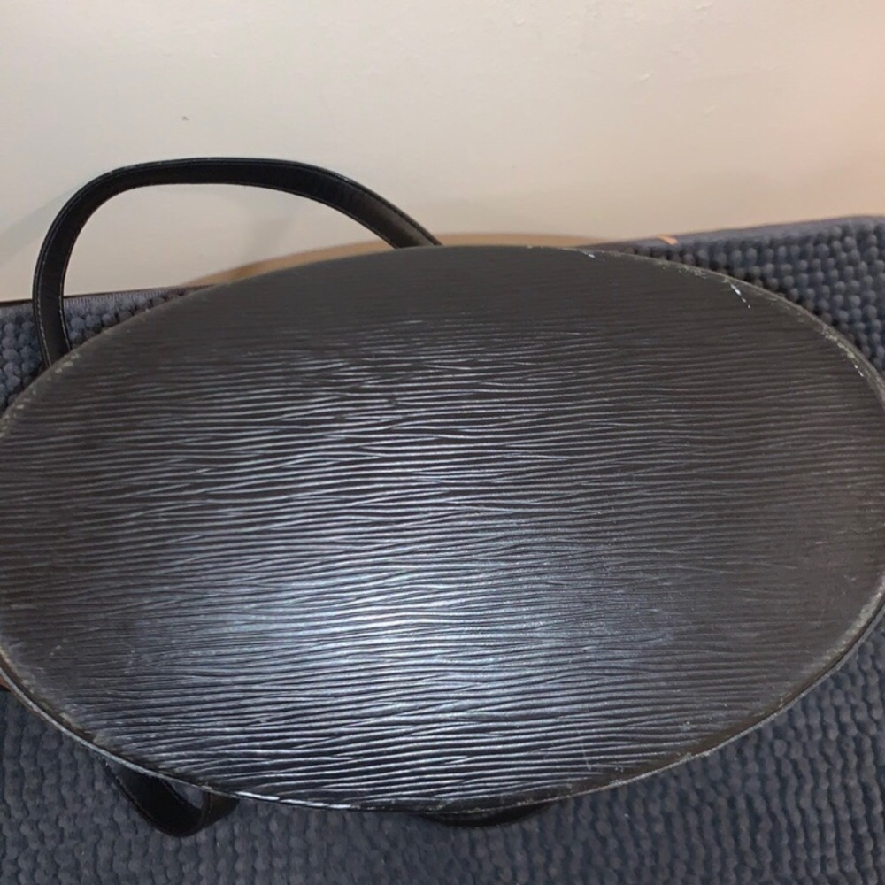 ✨FINAL OFFER✨Authentic Louis Vuitton Vintage handbag - Picture 4 of 15